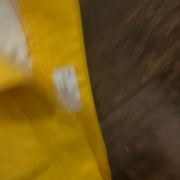 Old navy shorts - Picture 4 of 4